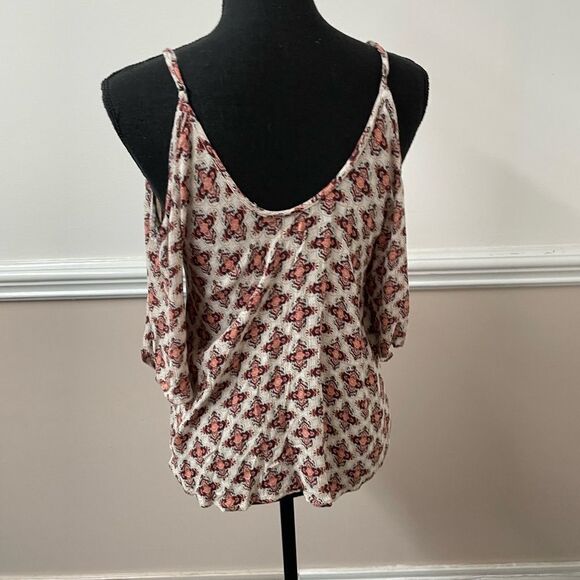 Hollister Cold Shoulder Blouse with Adjustable Straps - Picture 4 of 6